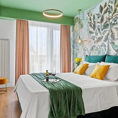 Luxos Si Incapator Apartment